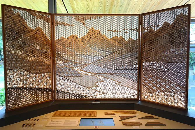 1-Day Kobe Highlights Tour including Sake Tasting - Riding above Kobe to Nunobiki Herb Garden