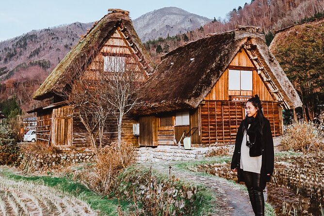 1 Day Private Charter Tour to Shirakawa-go & Takayama - Takayama Jinya explains the town’s importance