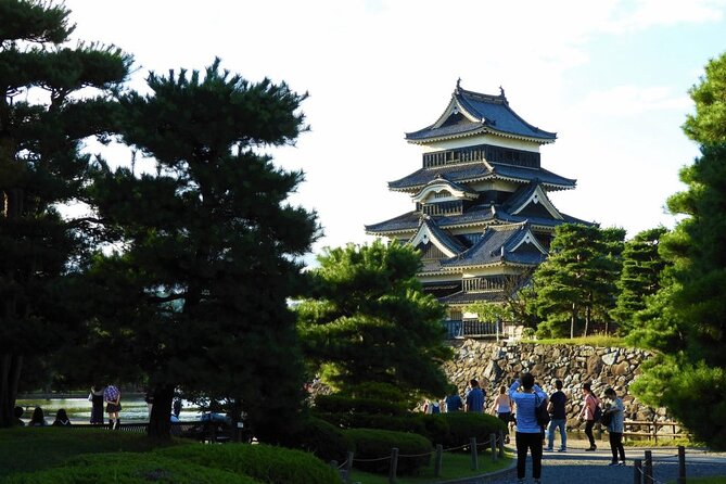 1-Day Tour from Nagano and Matsumoto Kamikochi & Matsumoto Castle - How the transport changes the day