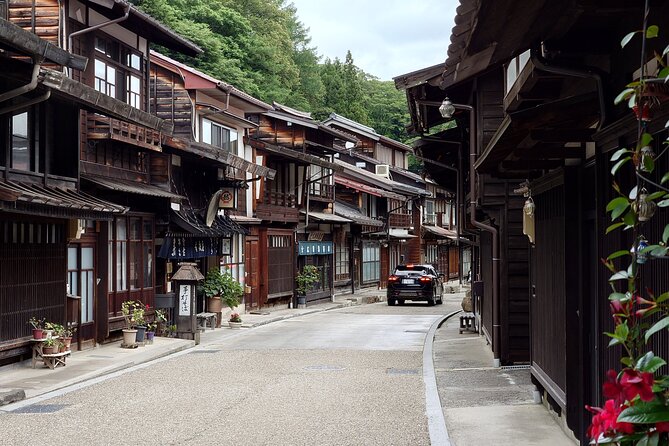 1 Day Tour From Nagano to Matsumoto Castle and Narai-Juku - Two Old Japan Experiences in One Day