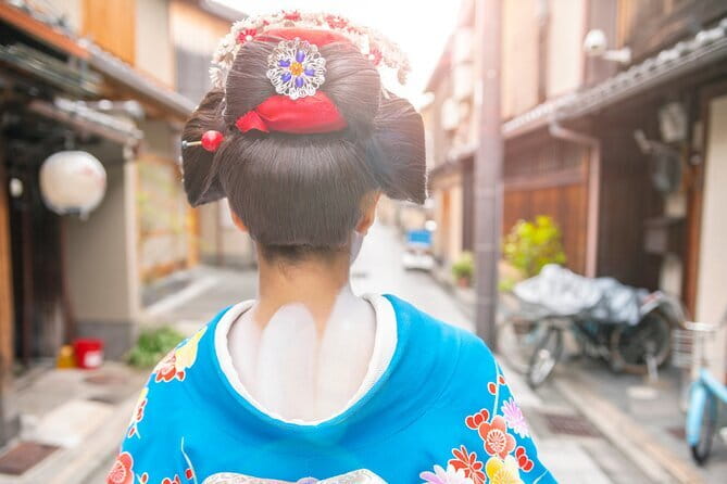 1 Hour Geisha Show in Kyoto - The kimono rental and hair set option