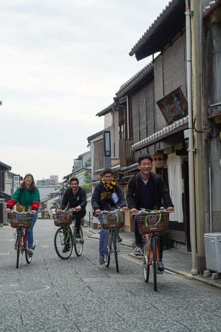 4.5-hr Kyoto Historical Highlights Bike Tour with UNESCO - What the guides add to the day