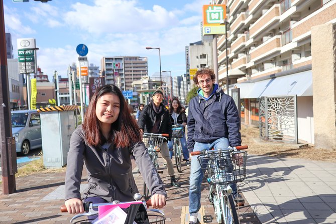 5-Hour Osaka Bike Tour to the Neighborhood of Osaka Castle - Cycling toward Osaka Castle