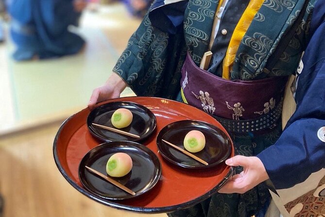 A Unique Antique Kimono and Tea ceremony Experience in English - Who will enjoy this most