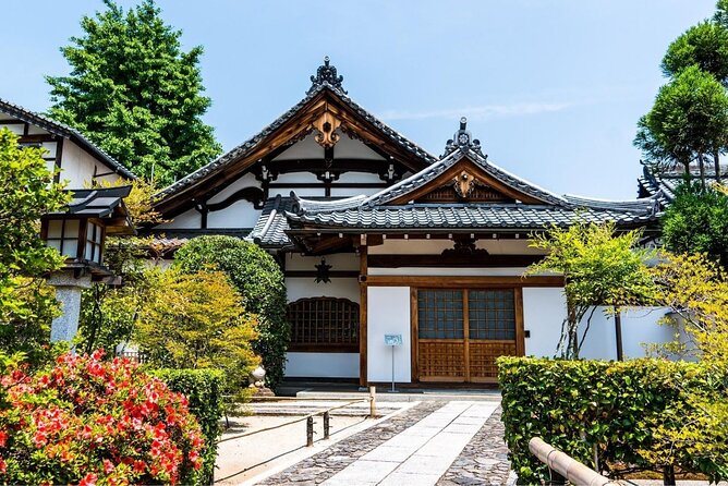 Arashiyama from Kyoto: Private & Personalized with a Local Guide - Otagi Nenbutsu-ji and 1,200 rakan faces