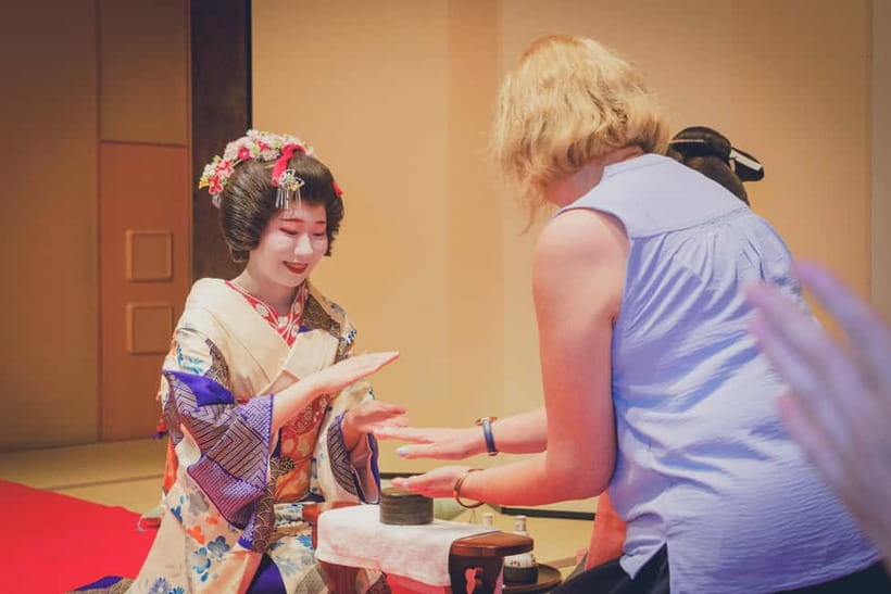 Asakusa: Geisha Performance and Tea House Experience - Key things to know before booking