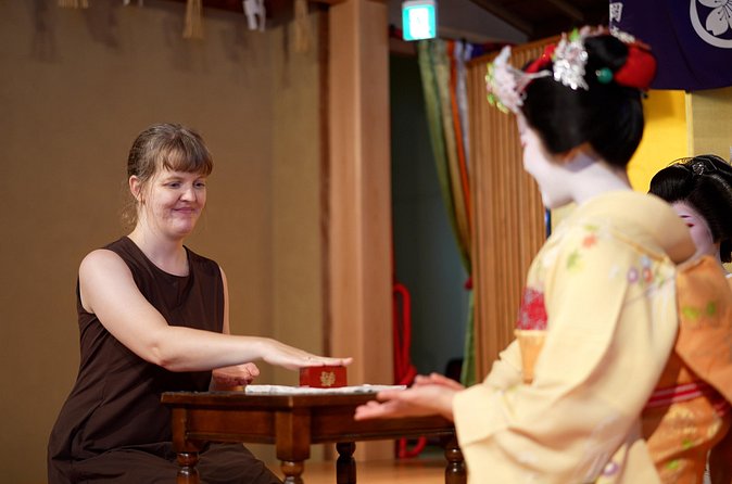 Authentic Maiko Experience&Kyoto Dinner (Free drink) at Noh Stage - Ozashiki games bring the evening down to earth