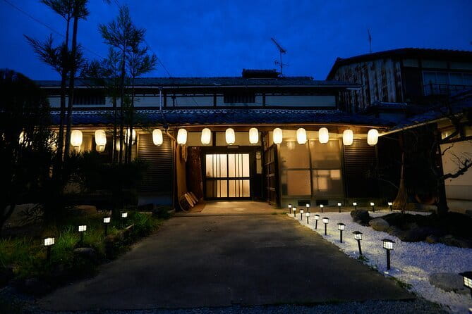 Authentic Ninja Weapon Forging Experience in Kyoto - Starting in samue and choosing a weapon