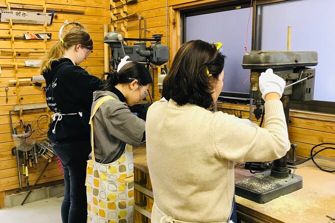 Bamboo LED Lantern Making Experience in Kyoto Arashiyama - Meeting Noriko at Saga-Arashiyama Station
