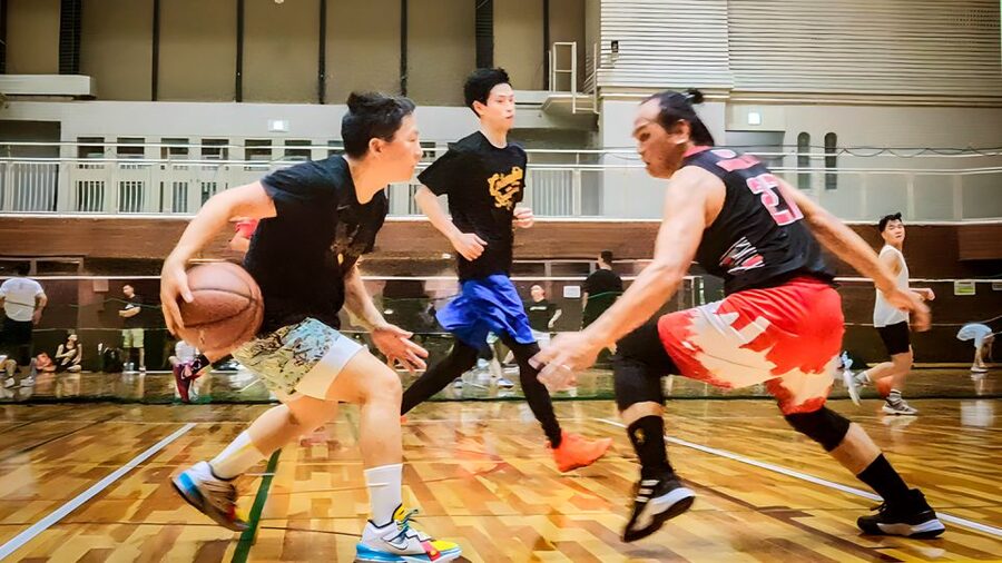 Basketball in Osaka with local players! - Who will enjoy this most