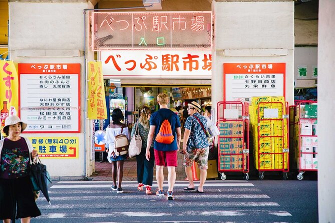 Become a local! A Walking Tour of Arts, Crafts&Onsen Culture - Who should book this walk?