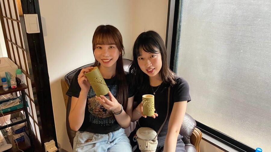 Beppu: Bamboo Lantern Workshop - Turning a bamboo section into a lantern