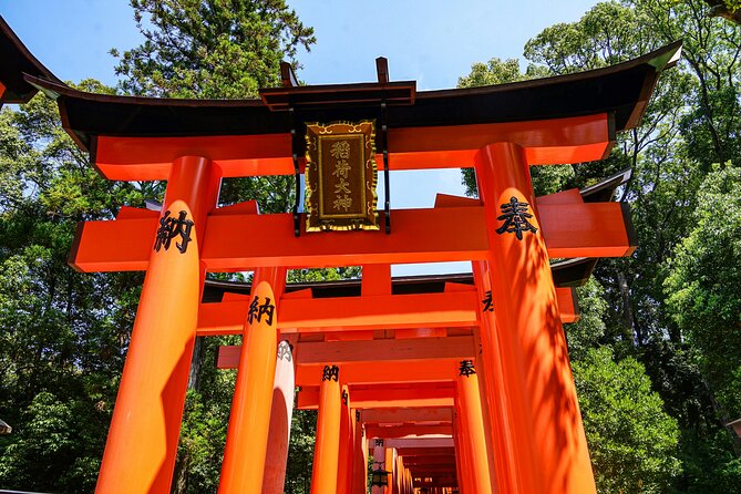 Crowd-Free Kyoto: Fushimi Inari, Nijo Castle & Kinkaku-ji - Why the early start matters at Fushimi Inari