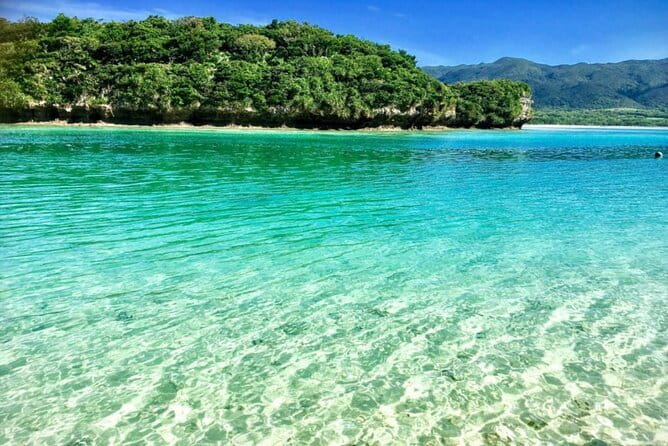 【Customizable】Ishigaki Private Tour -Up to 4 People, Flat Rate- - Scenic stops: Oganzaki Lighthouse and the Emerald Sea Observatory