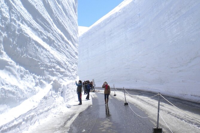 Day Tour from Kanazawa OR Toyama: Snow Wall and Mysterious Valley - Murodo and the 20-meter snow corridor