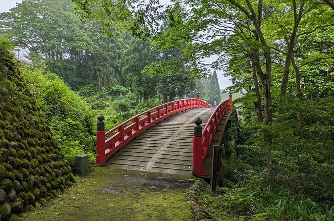 Day Tour from Kanazawa OR Toyama: Snow Wall and Mysterious Valley - Smart ways to prepare