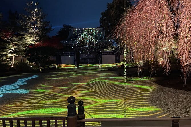 Discover Kyoto at Night by Bike - Yasaka Pagoda and the old streets around it