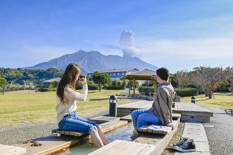 Discover the Wonder of Sakurajima Half Day Tour in Kagoshima - The guide and group experience