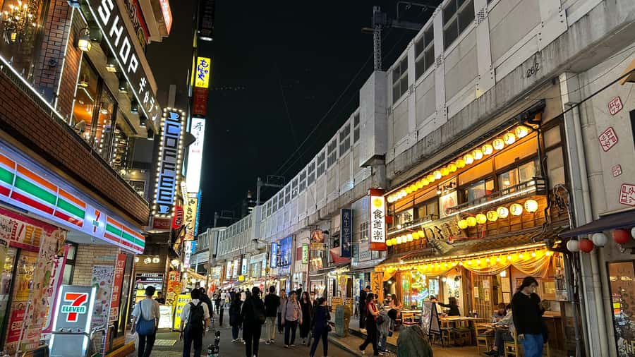 Eat/Drink like a LOCAL-Taverns & Ramen - What the $126 price really covers