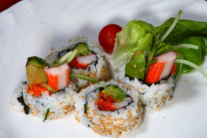 Exclusive Sushi Making Experience with a Master Chef – Osaka Area - Who will get the most from this class