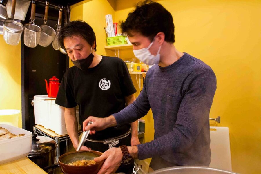 Exclusive Tokyo Ramen Kitchen Experience - The guide and chef make the difference