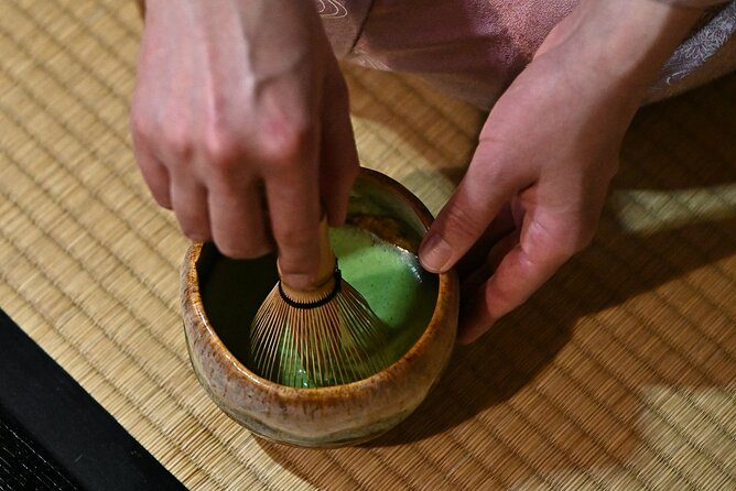 Experience a tea ceremony in an authentic tearoom, in Kyoto! - Watching the tea ceremony before taking part