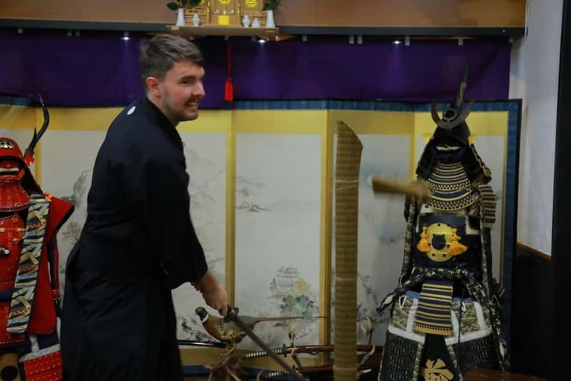 Experience Samurai and traditional Culture to the fullest - Armor, Osaka Castle, and the 1615 battle