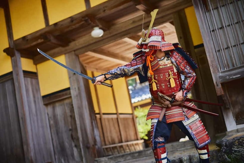 Experience Samurai and traditional Culture to the fullest - Kimono first, then the manners behind it