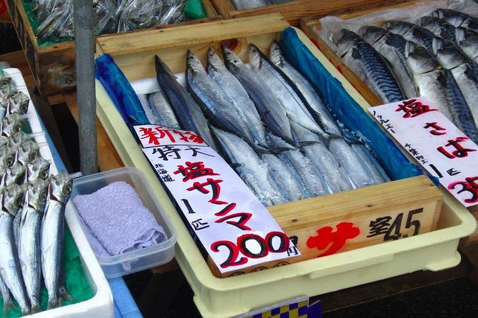Experience the energy of Kochi: Sunday Market Tour includes Kochi Castle - What the $111.05 price really covers