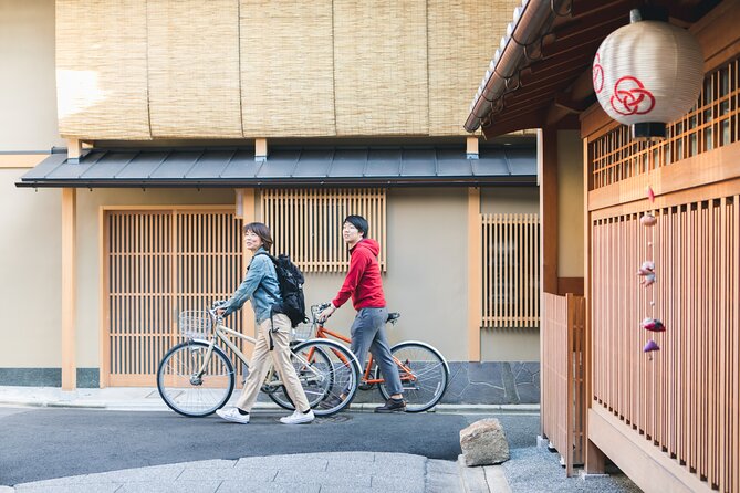 Explore Hidden Alleyway with a Local Expert (Afternoon Tour) - Why a bike is a smart way to see Kyoto