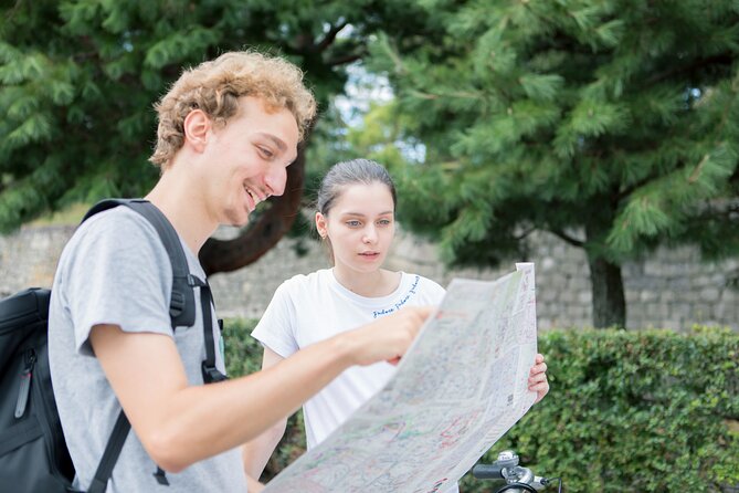 Explore Hidden Alleyway with a Local Expert (Morning tour) - Miyagawacho, Kyoto’s old wooden lanes