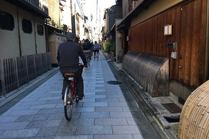Explore Hidden Alleyway with a Local Expert (Morning tour) - Tatsumi Bridge and the quieter side of Gion