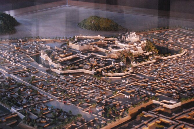 Explore Himeji Castle a Guided Walking Tour - Adding Koko-en’s one hour of gardens
