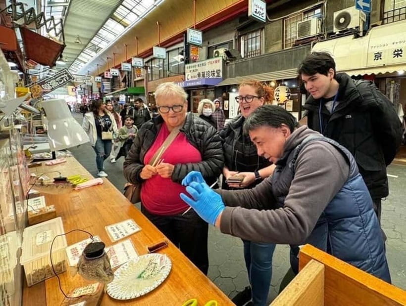 Food crawl: Discover Osaka’s soul with every step! - Who should book this Osaka food crawl?