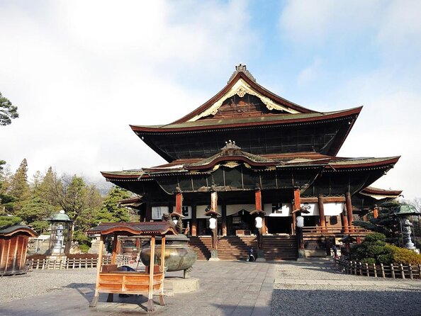 Food & Cultural Walking Tour around Zenkoji temple in Nagano - Key things to know before booking