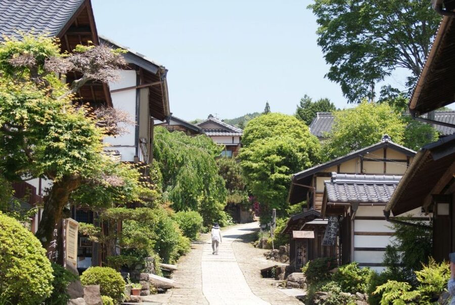 From Matsumoto/Nagano: Nakasendo Trail Walking Tour - The Long Ride From Matsumoto or Nagano