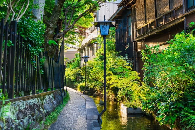 From Nagoya: Gujo, Hida Takayama, and Shirakawa-go Day Tour - The long coach day and the value of the schedule