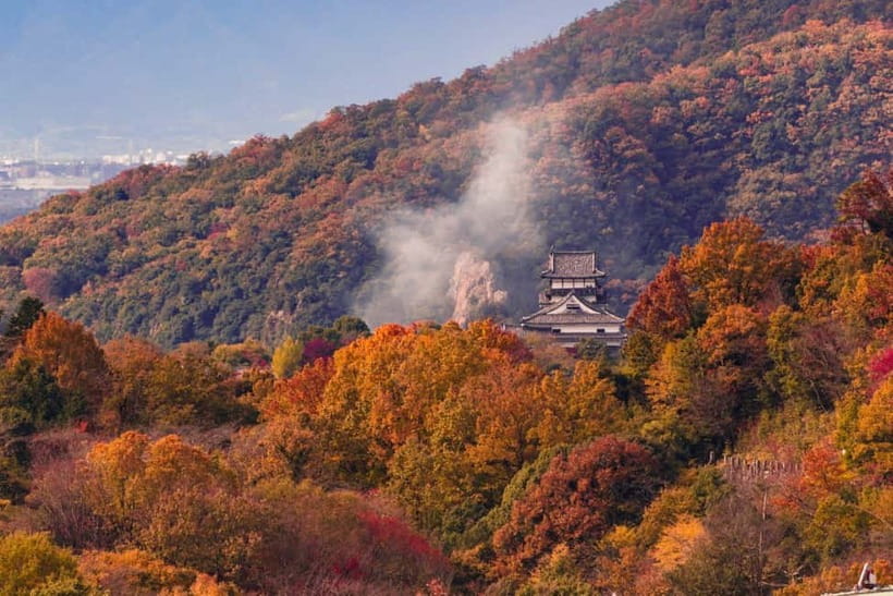 From Nagoya: Inuyama Castle, Ena Gorge, Magome, Tsumago Tour - The walking, weather, and cash checklist