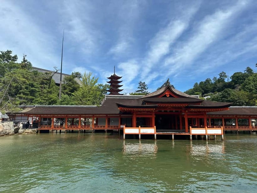 From Osaka: Hiroshima and Miyajima Day Trip by Bullet Train - Why this day trip works