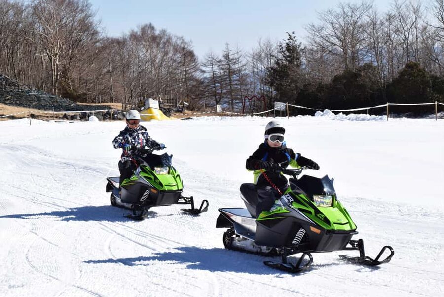 From Tokyo: Fujiyama Snow Resort Yeti Winter Ski Day Tour - What the resort time is really like