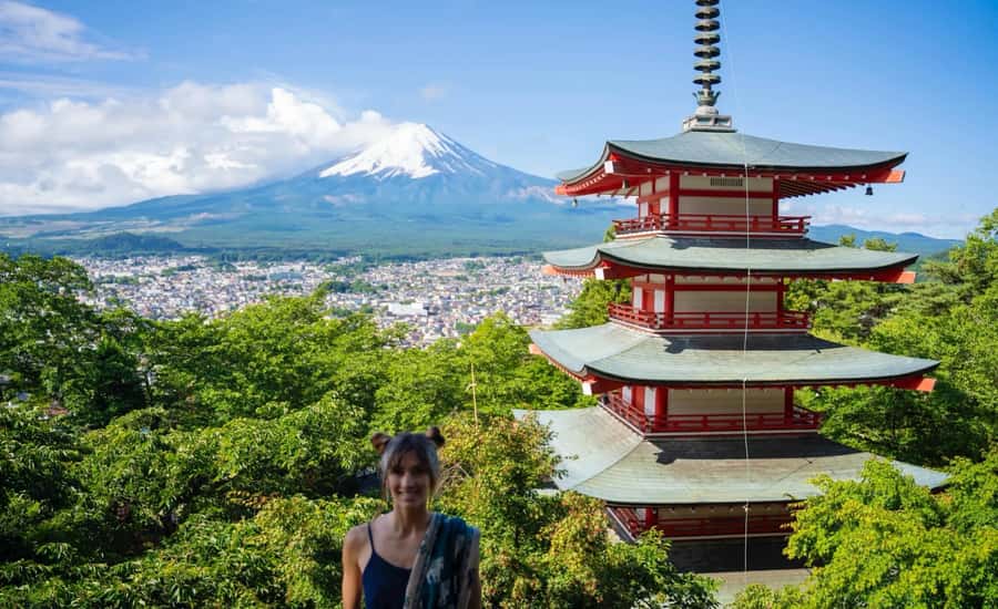 From Tokyo: Mount Fuji Full Day Private Tour English Guide - Oshino Hakkai, ponds and village lanes