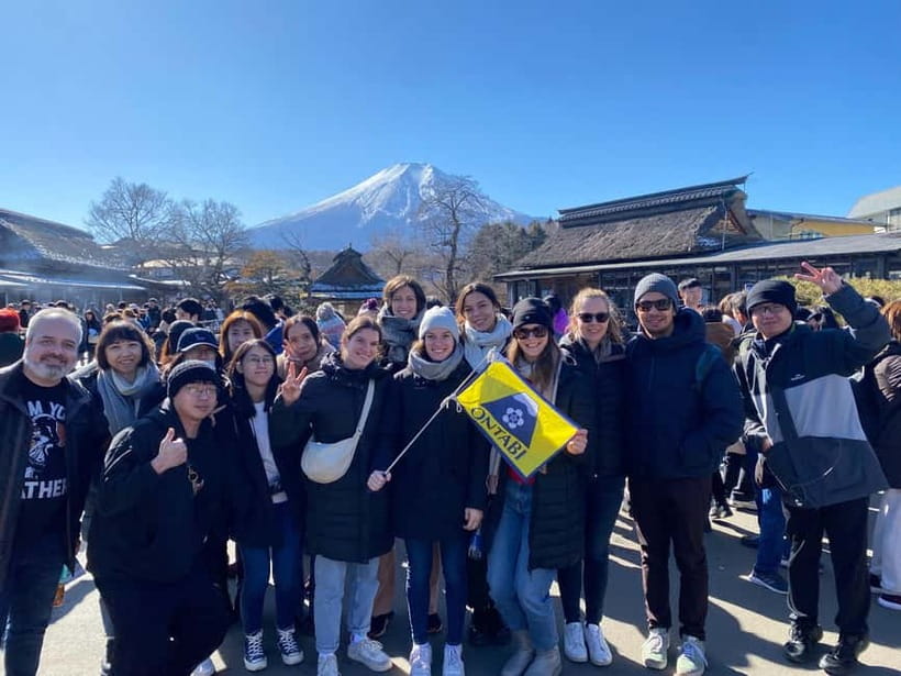 From Tokyo: Mount Fuji Full-Day Sightseeing Trip - The guide makes a real difference