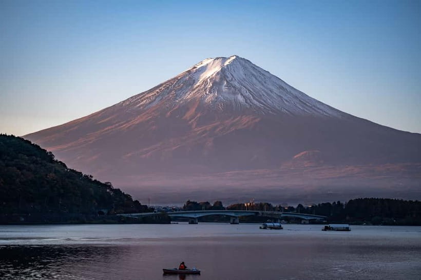 From Tokyo: Private Tour to Fuji/Hakone - Onsen, Art, Nature - Lake Ashi and the quiet side of Hakone Shrine