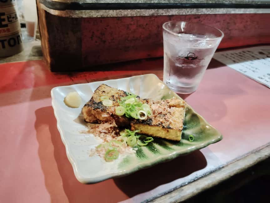 Fukuoka: Nakasu Food Stall Private Guided Tour with Tastings - What happens at the yatai stops