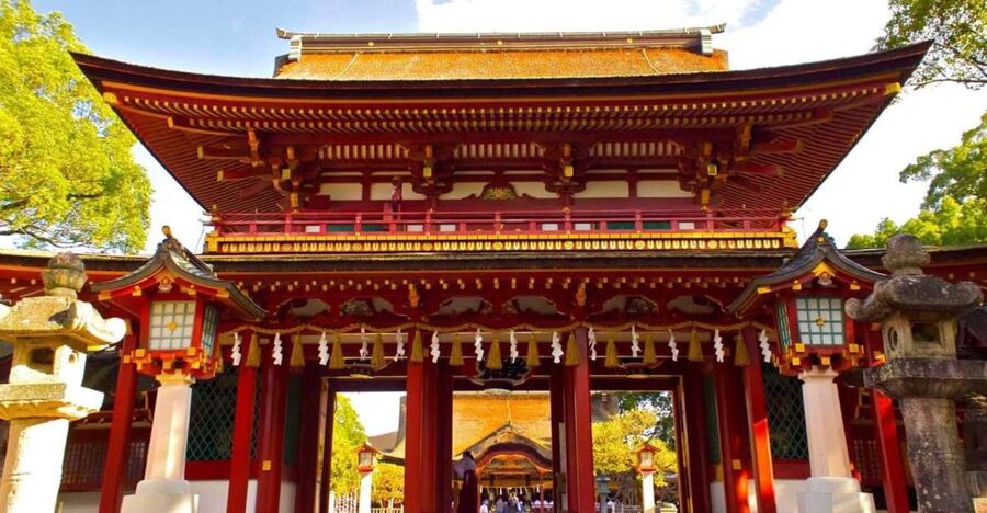 Fukuoka: Private Walking Tour with Local Guide - Fukuoka Tower and the Hakata view