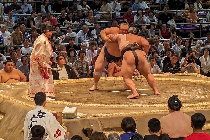 Fukuoka Sumo Tournament November 2025 with a Sumo Expert Guide - Is $260.83 a fair price?