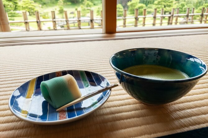 Full-Day Tour from Kanazawa: Samurai, Matcha, Gardens and Geisha - Kenrokuen Garden, the visual high point