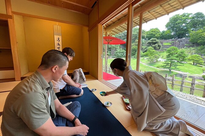 Full-Day Tour from Kanazawa: Samurai, Matcha, Gardens and Geisha - Ashigaru Museum and the samurai social order