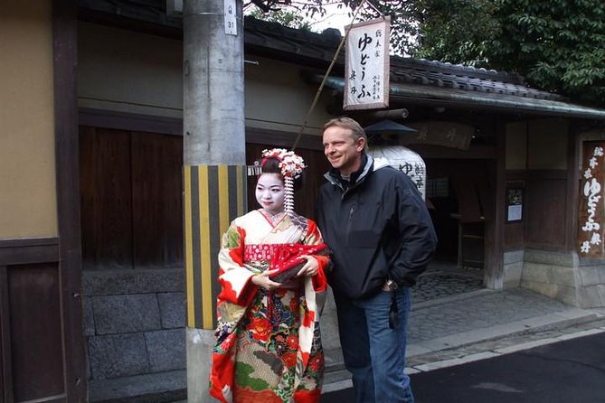Gion and Fushimi Inari Shrine Kyoto Highlights with Government-Licensed Guide - Shirakawa and Tatsumi Daimyojin slow the pace