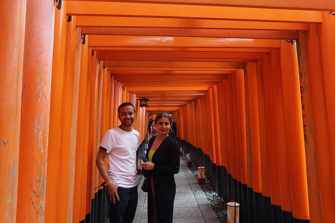 Gion and Fushimi Inari Shrine Kyoto Highlights with Government-Licensed Guide - Kennin-ji offers a quieter temple finish